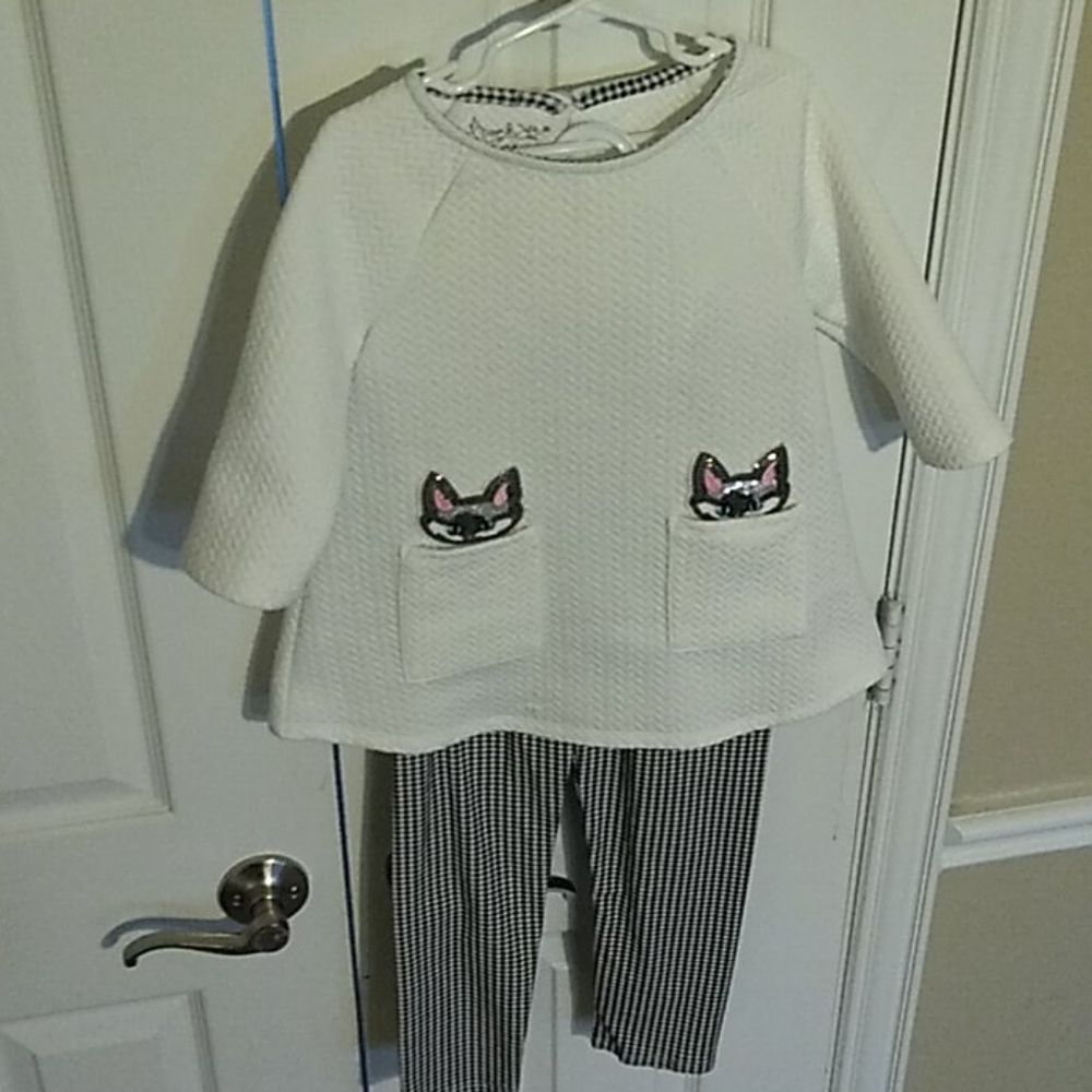 Embellish top with black & white matching pants